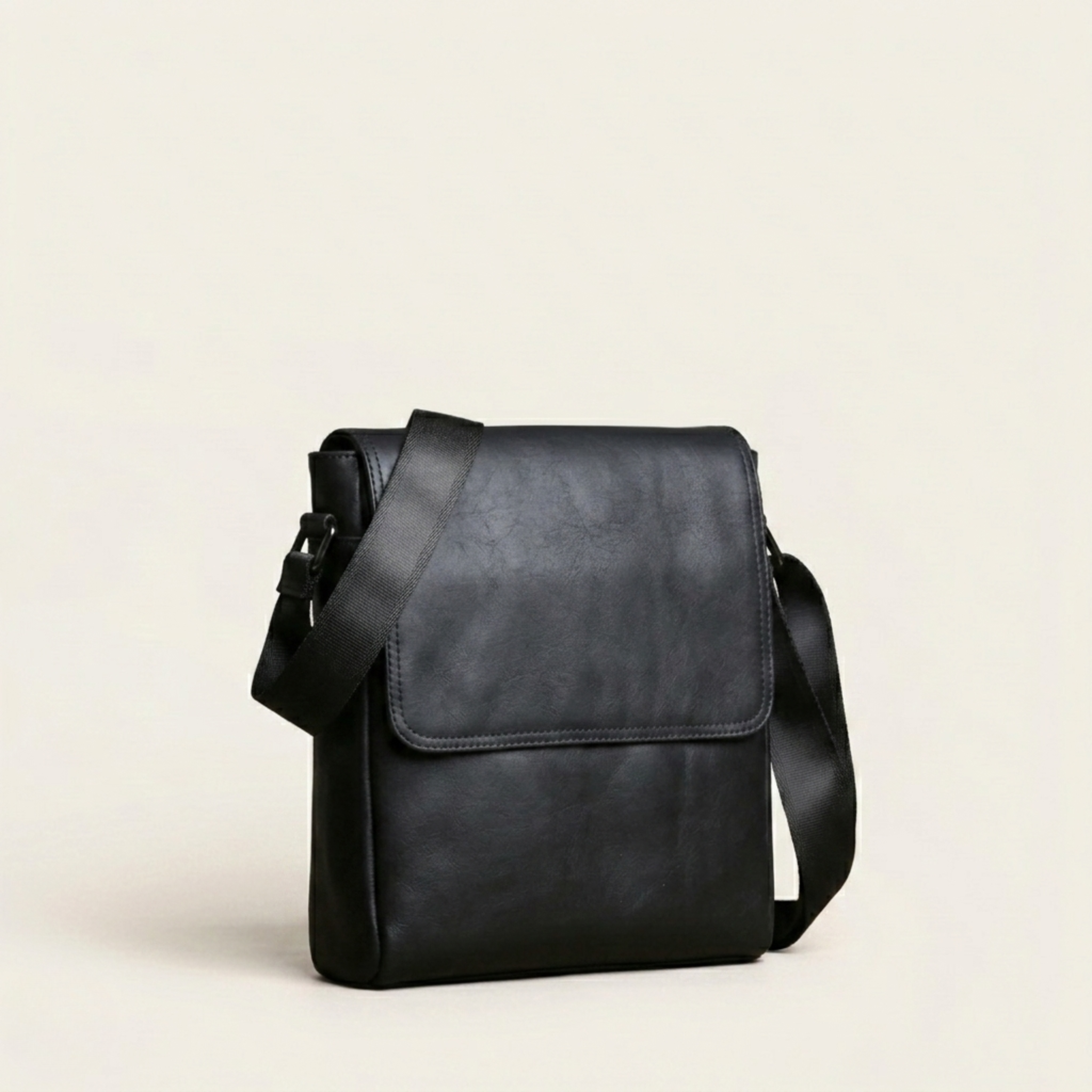 Fendrich Regent Leather Crossbody